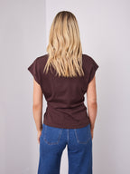 ELISHA TEE - DARK CHOCOLATE