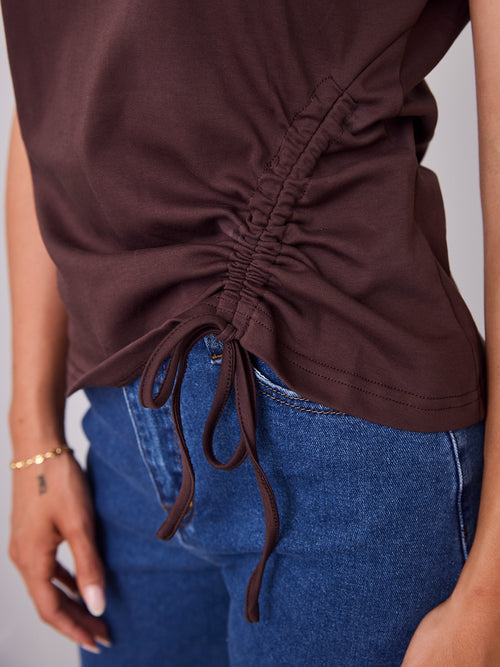 ELISHA TEE - DARK CHOCOLATE