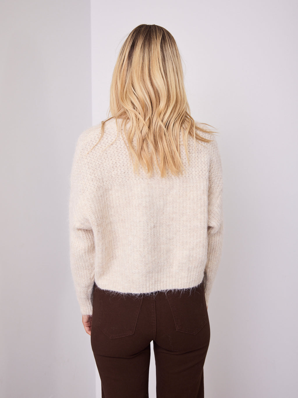 KIRA BUTTON KNIT - LIGHT BEIGE