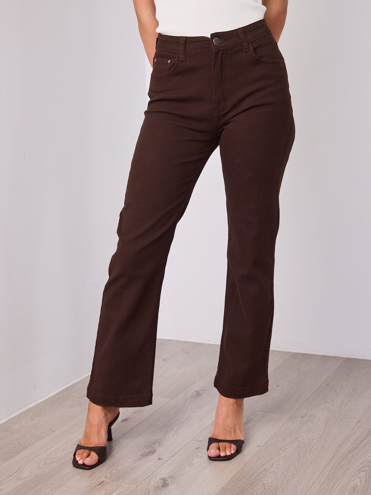 NIKO STRAIGHT LEG STRETCH JEAN - CHOCOLATE
