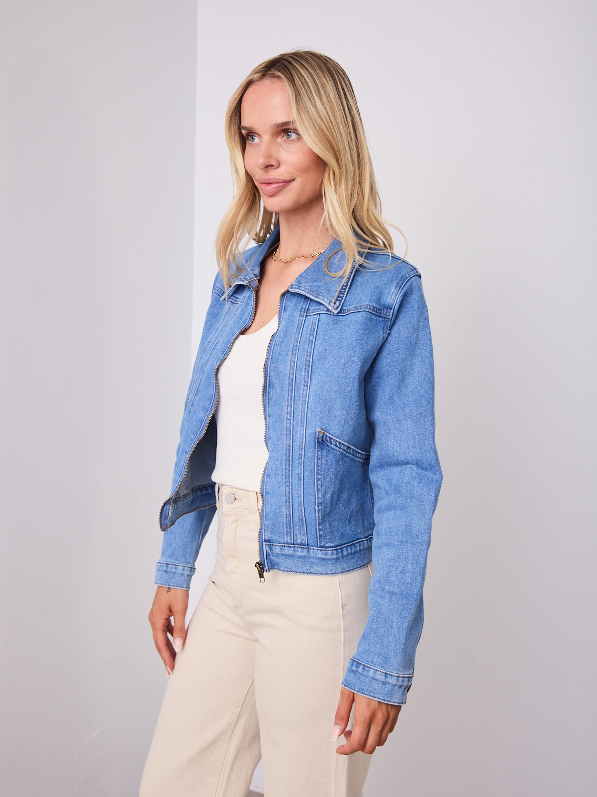 LEO ZIP DENIM JACKET - MID BLUE