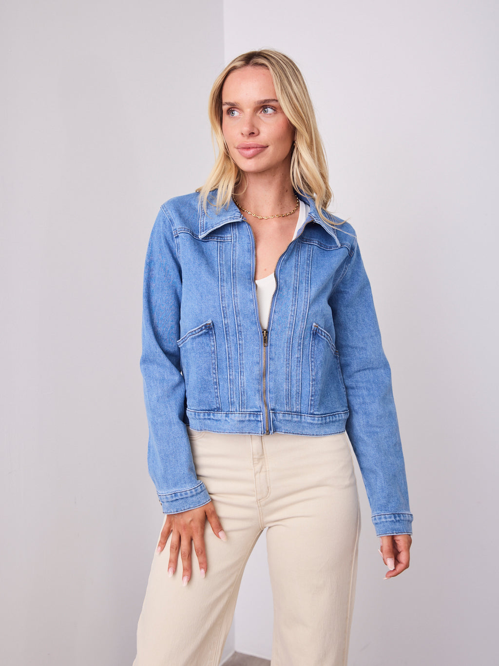 LEO ZIP DENIM JACKET - MID BLUE