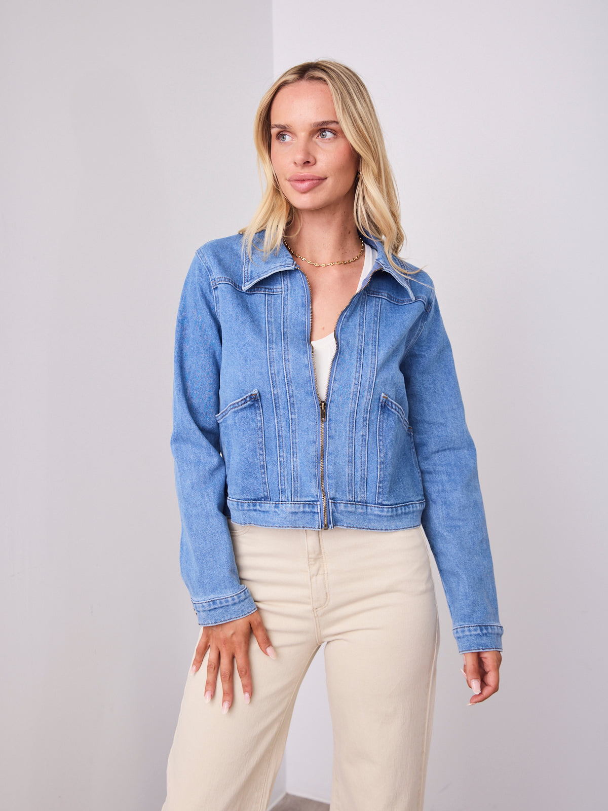 LEO ZIP DENIM JACKET - MID BLUE