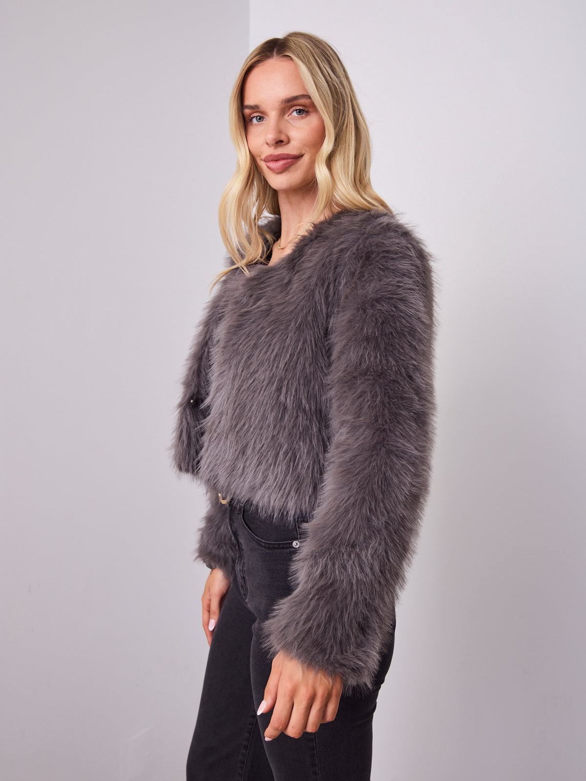 RUNE FAUX FUR JACKET - GREY