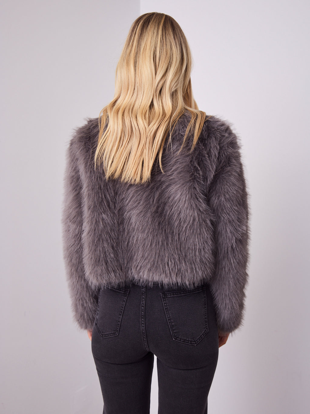 RUNE FAUX FUR JACKET - GREY
