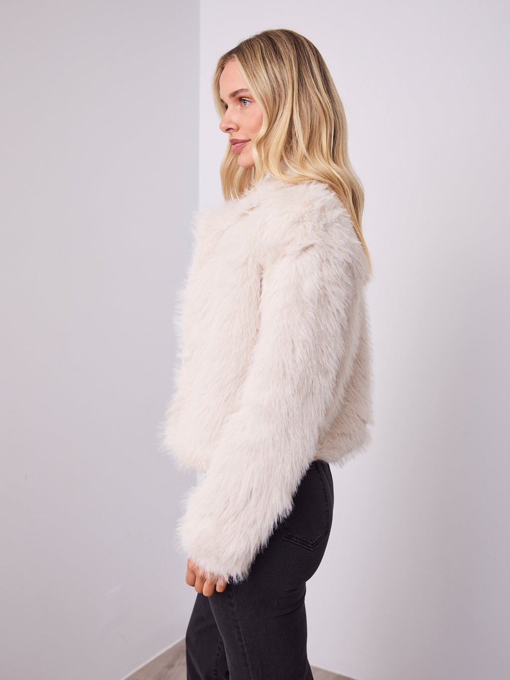 CHICAGO FAUX FUR JACKET - CREAM