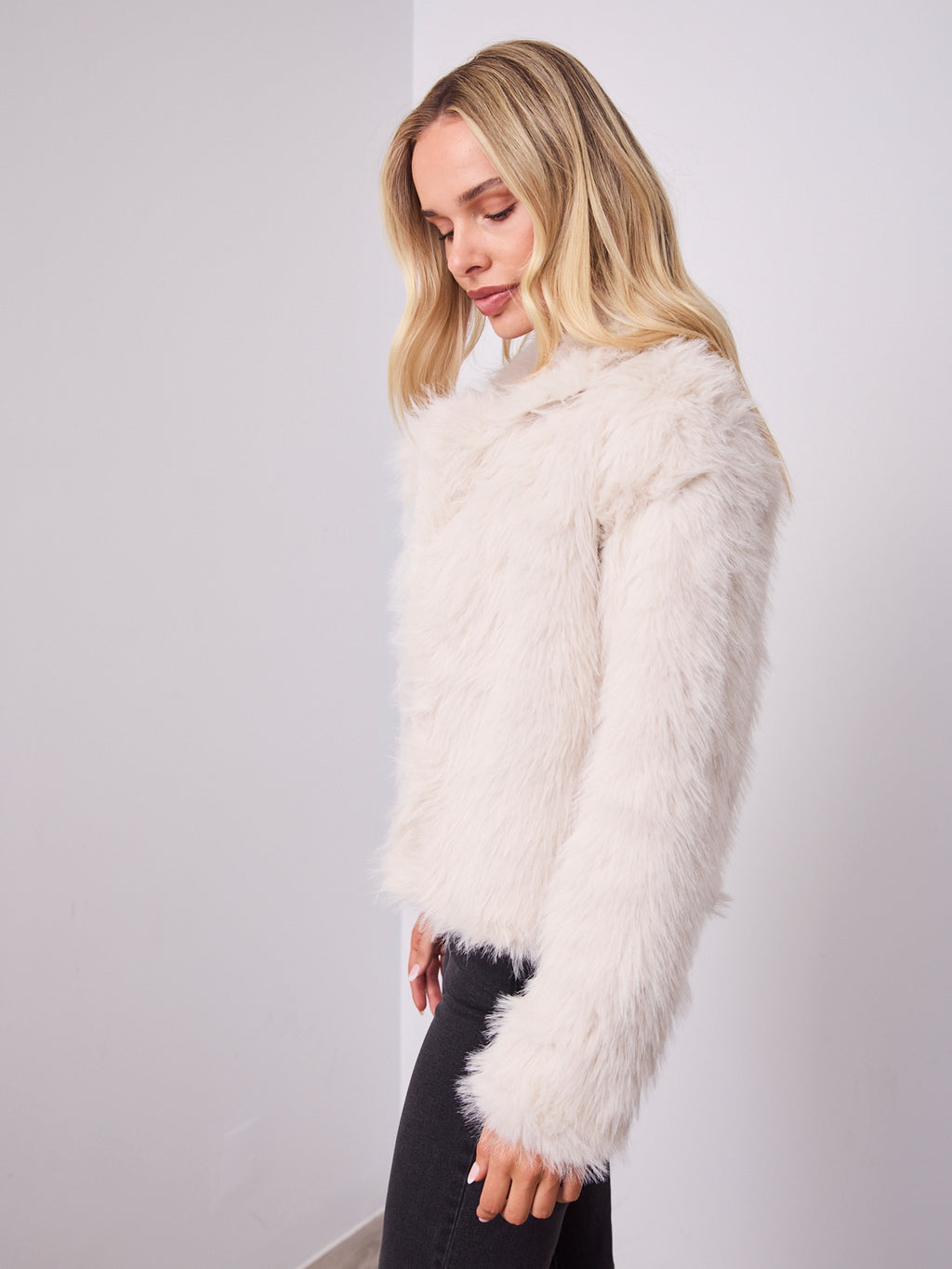 CHICAGO FAUX FUR JACKET - CREAM