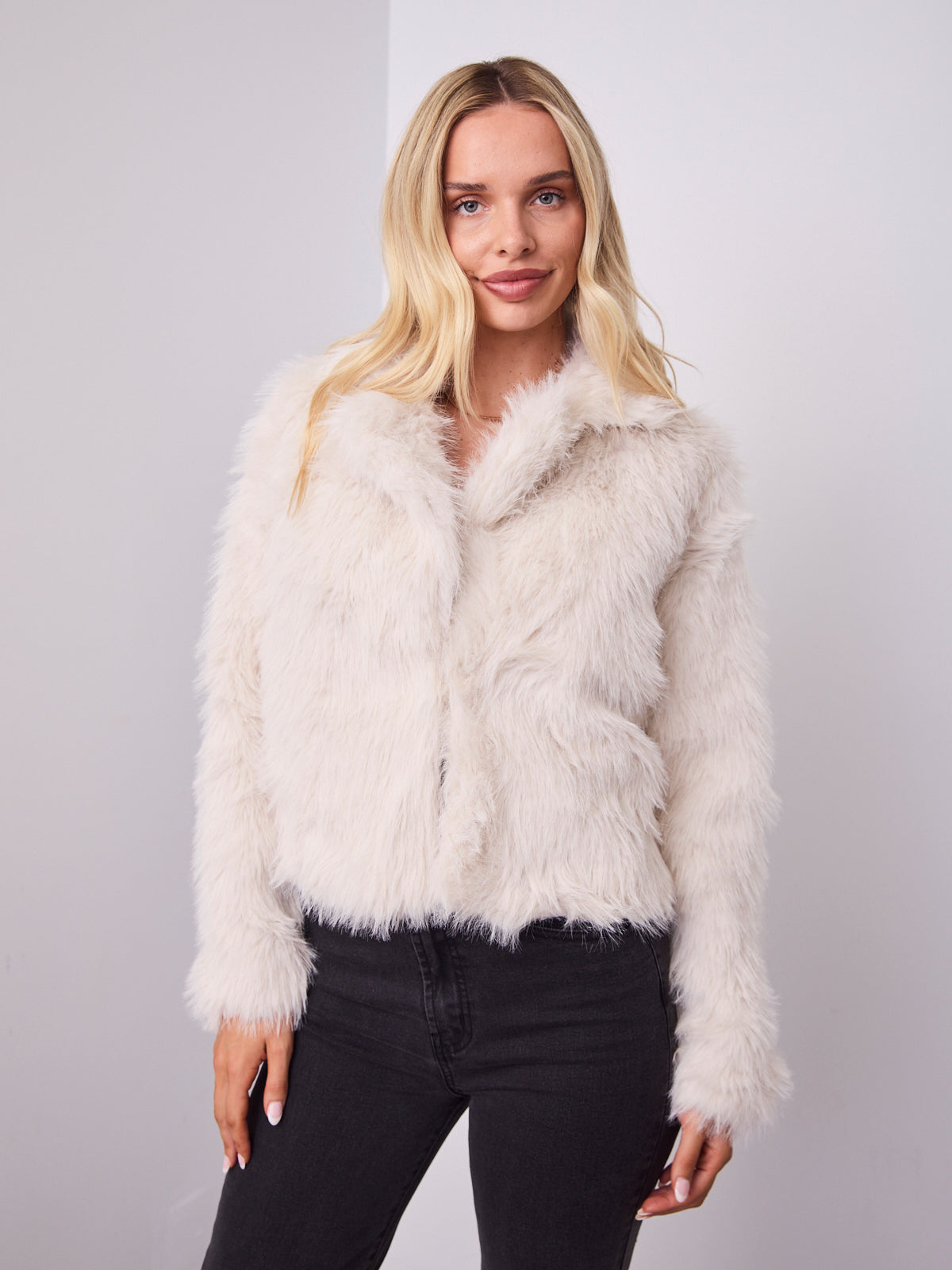CHICAGO FAUX FUR JACKET - CREAM
