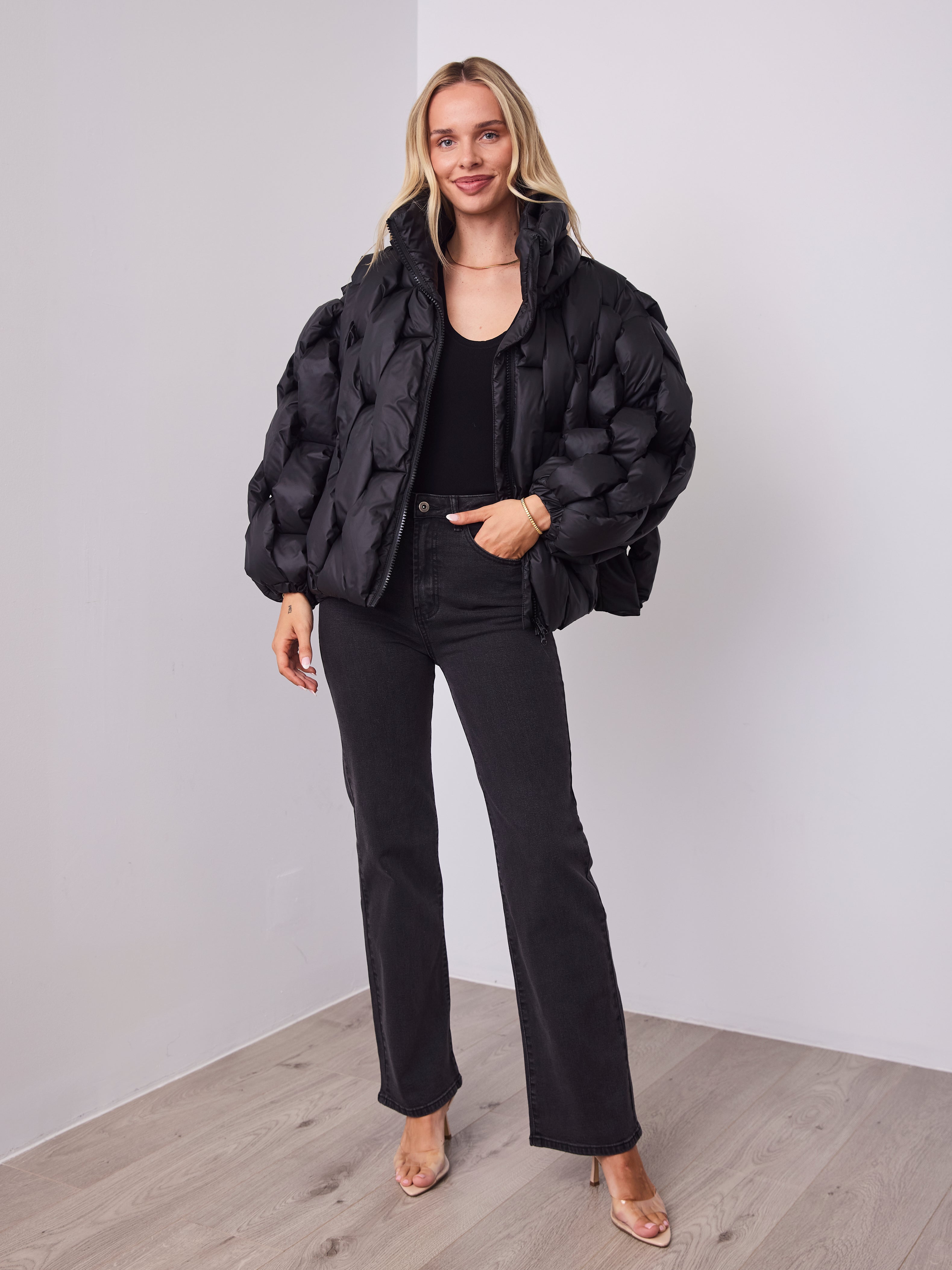 KYLIE PLAIT PUFFER JACKET - BLACK
