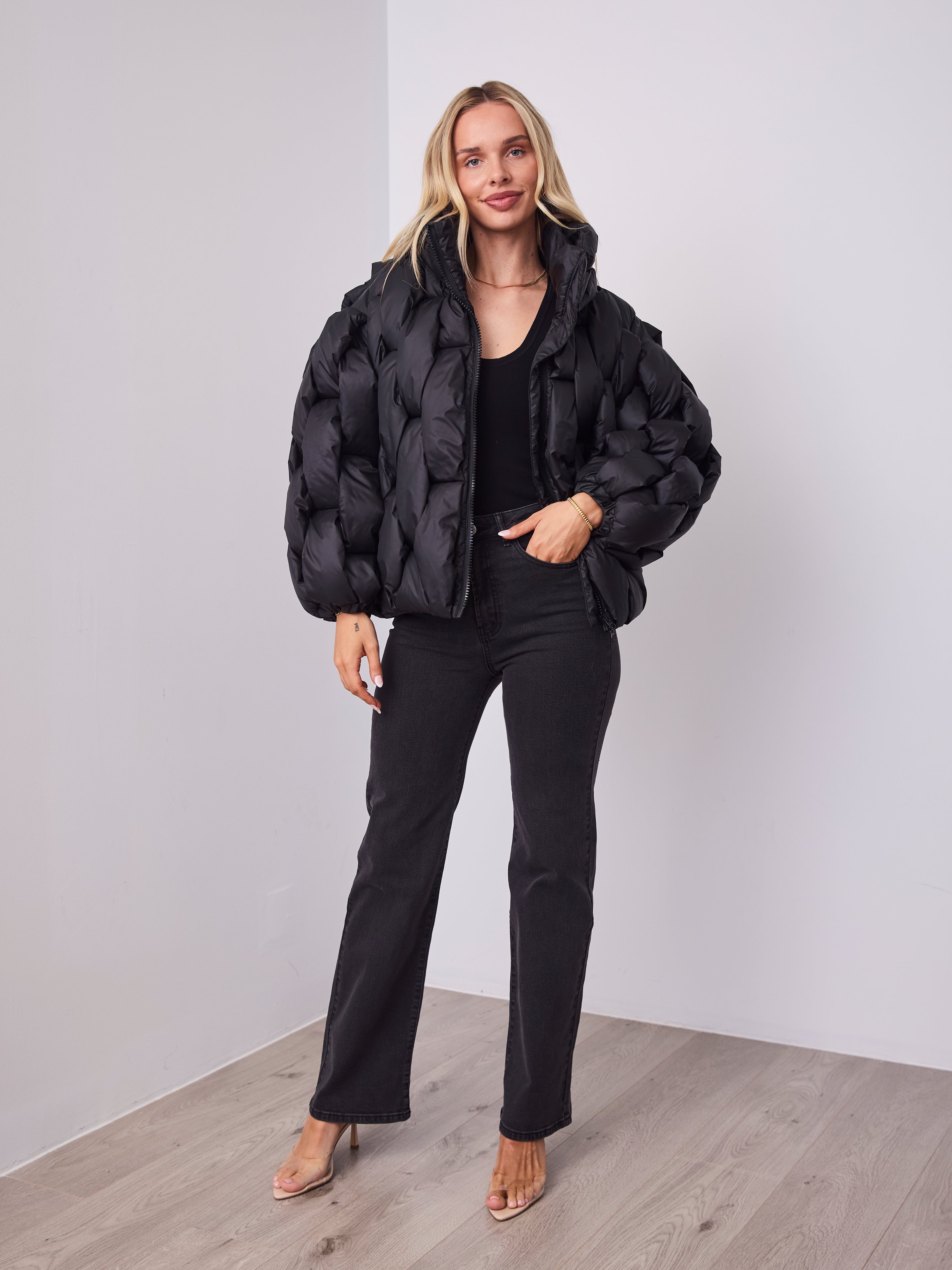 KYLIE PLAIT PUFFER JACKET - BLACK