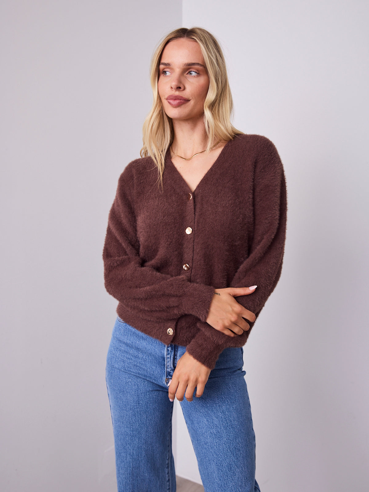 MAVI FLUFFY CARDI - CHOCOLATE