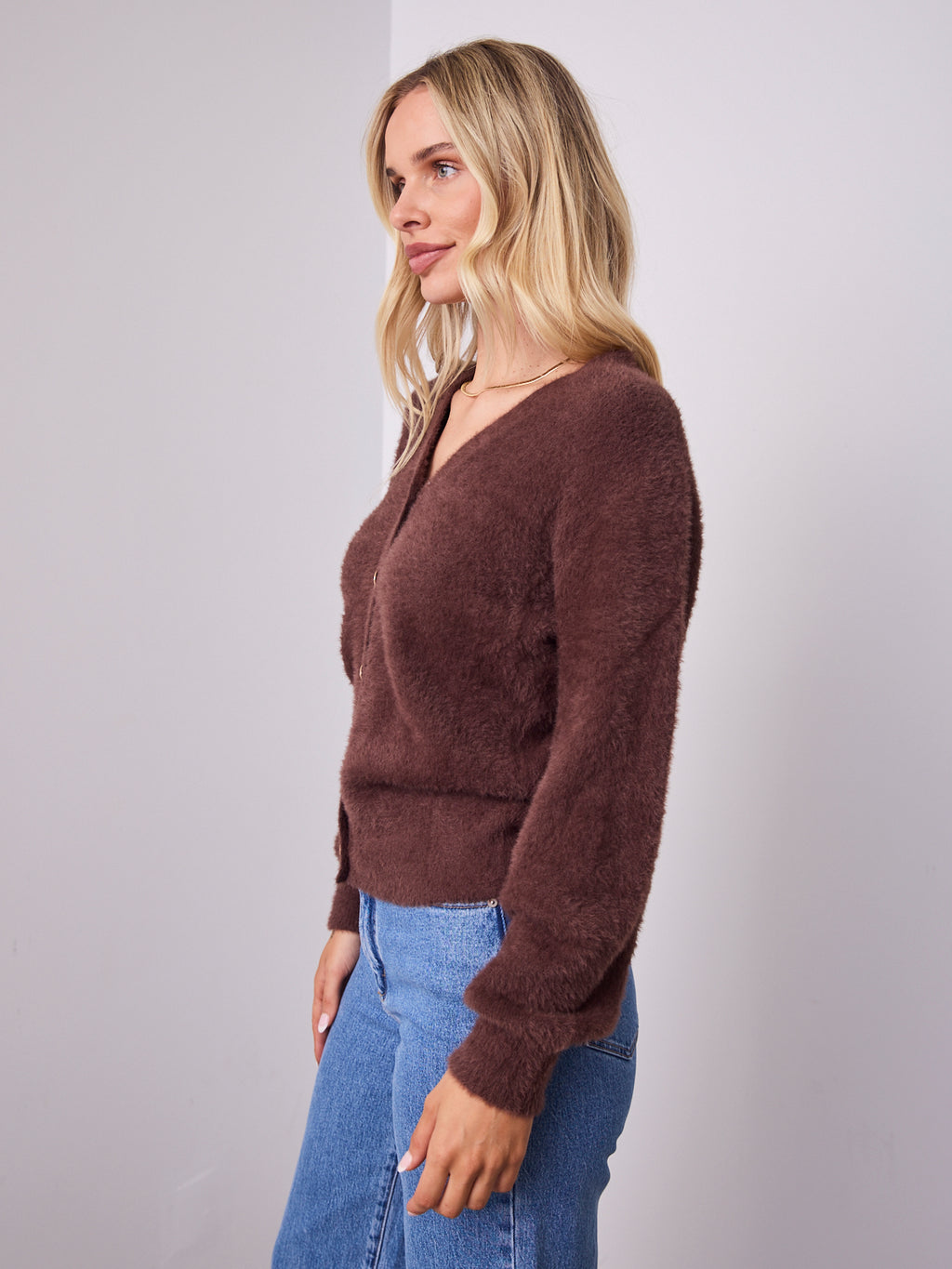 MAVI FLUFFY CARDI - CHOCOLATE