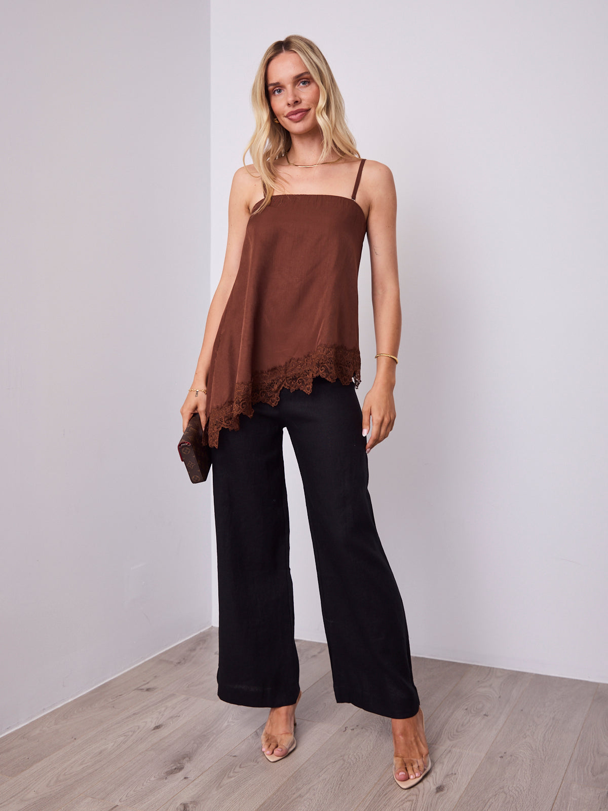 MOVIDA TOP WITH DETACHABLE STRAPS - CHOCOLATE