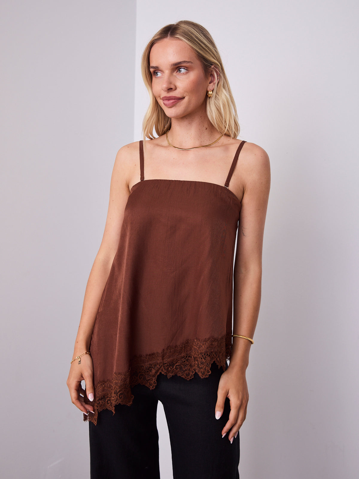 MOVIDA TOP WITH DETACHABLE STRAPS - CHOCOLATE