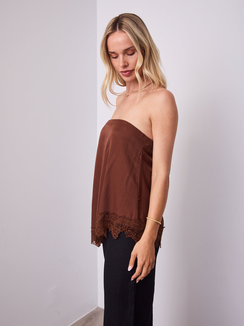 MOVIDA TOP WITH DETACHABLE STRAPS - CHOCOLATE