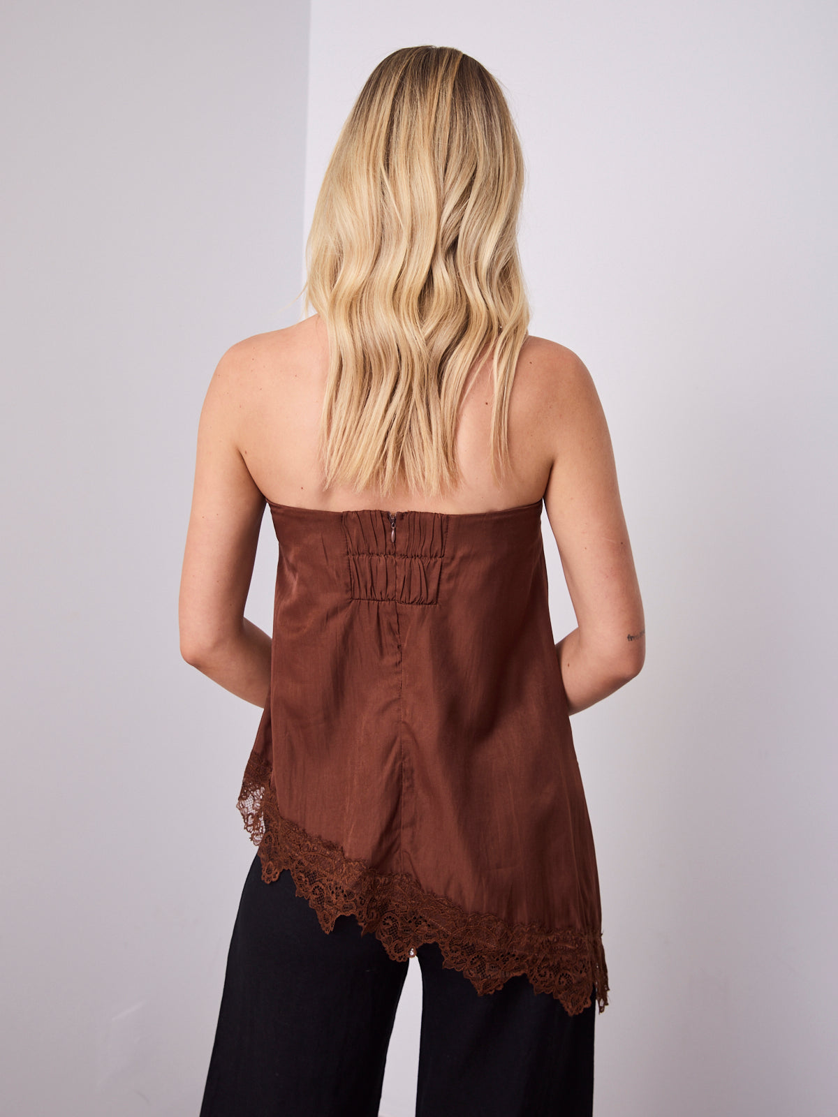 MOVIDA TOP WITH DETACHABLE STRAPS - CHOCOLATE