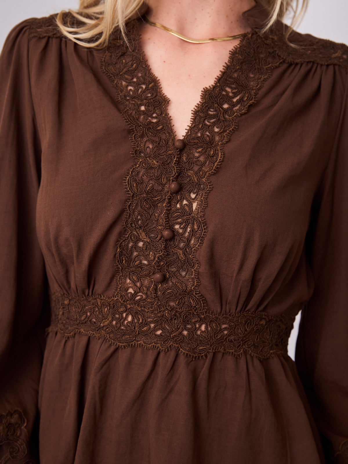 WHITNEY BLOUSE - CHOCOLATE