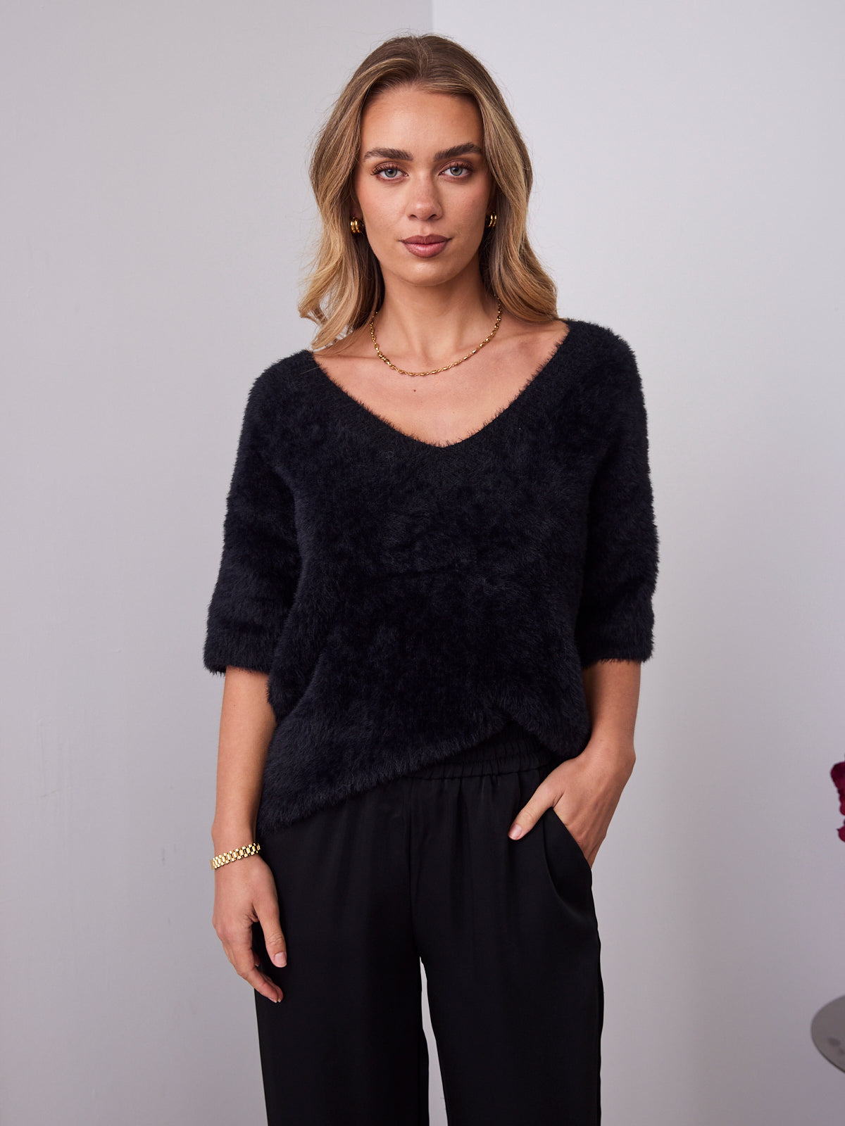 ESTA DEEP V NECK KNIT TOP - BLACK