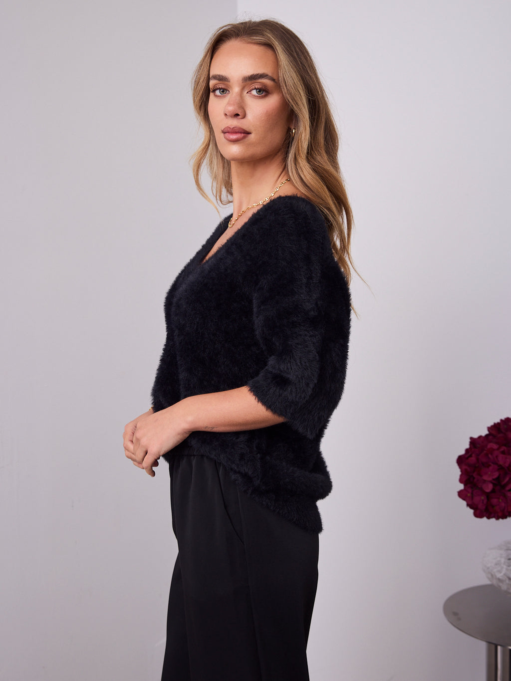 ESTA DEEP V NECK KNIT TOP - BLACK
