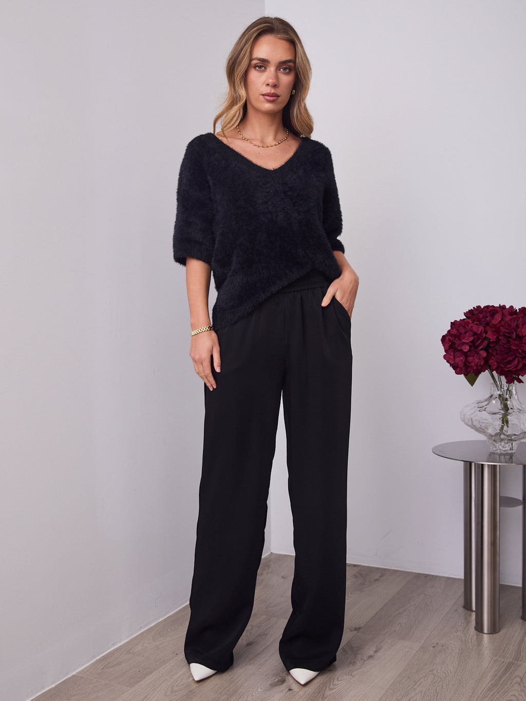 ESTA DEEP V NECK KNIT TOP - BLACK