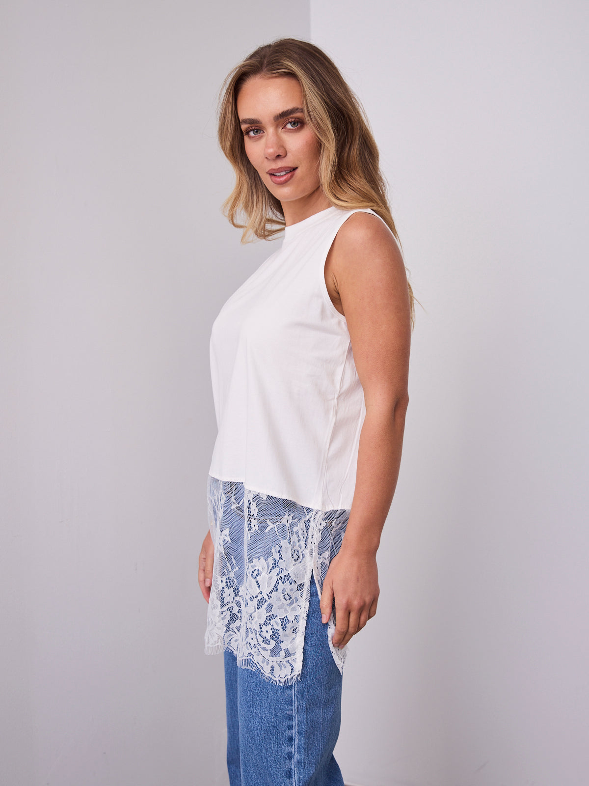 DANIELLE LACE TRIM TOP - WHITE