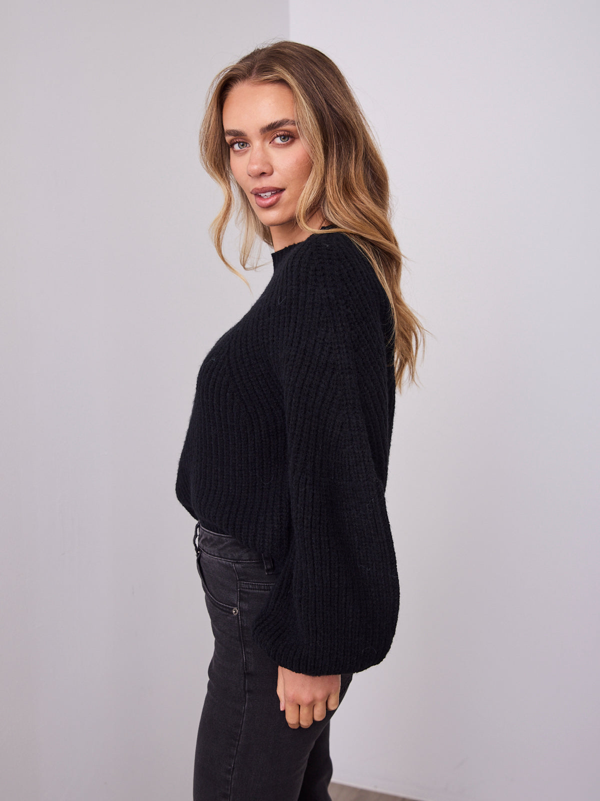 ANDREA KNIT - BLACK