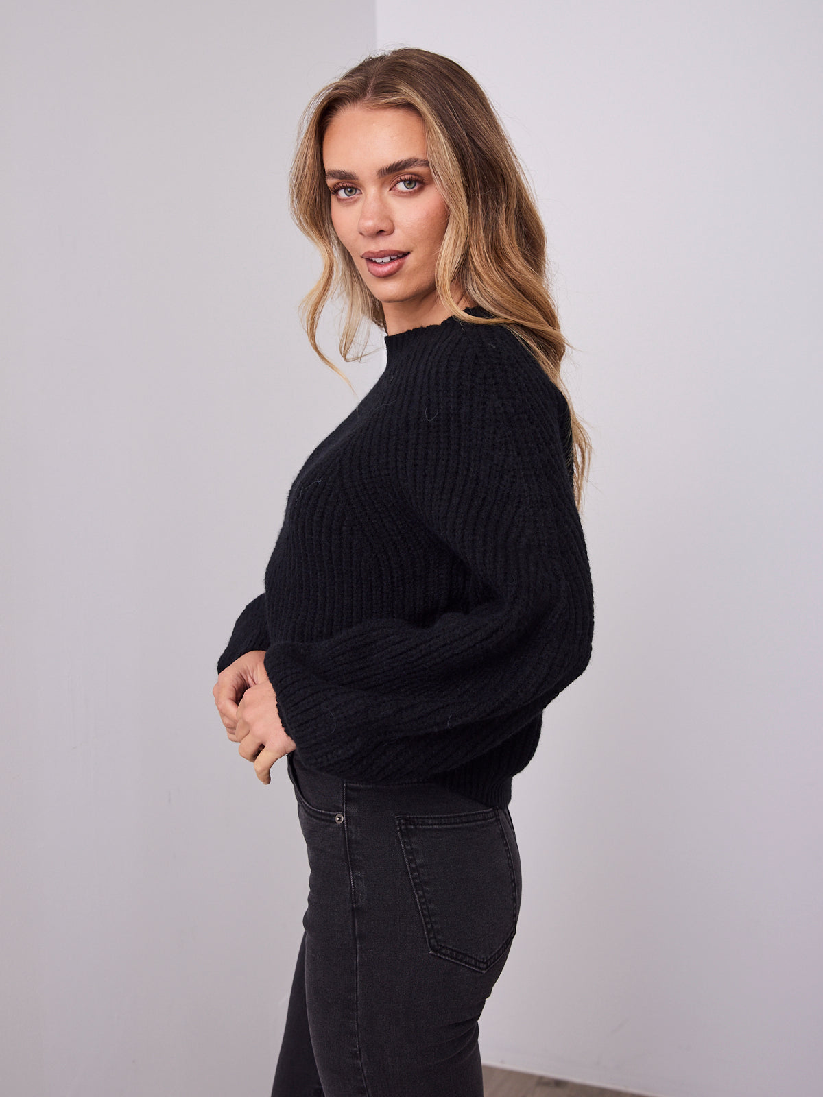ANDREA KNIT - BLACK