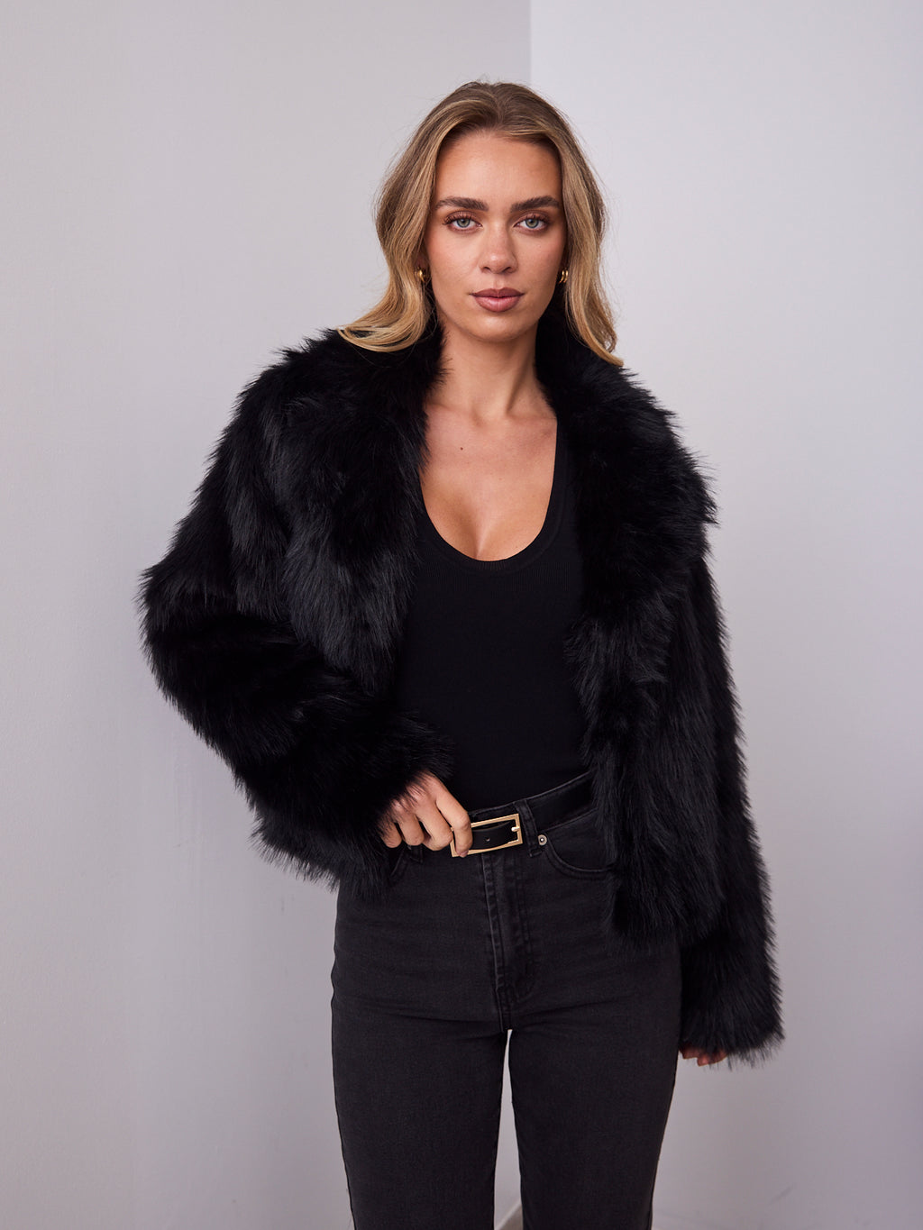 CHICAGO FAUX FUR JACKET - BLACK