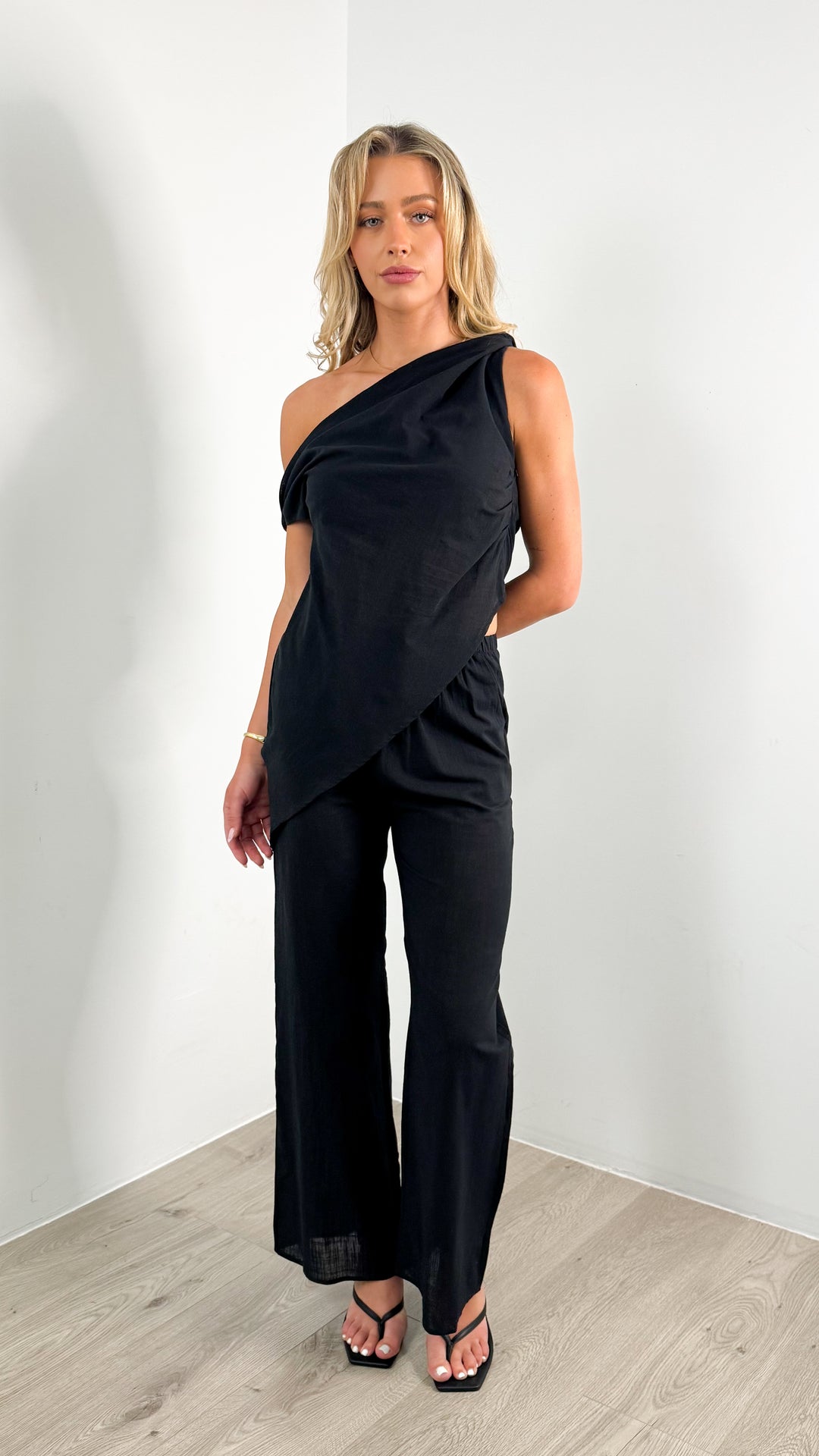 KAI LINEN LOOK SET- BLACK