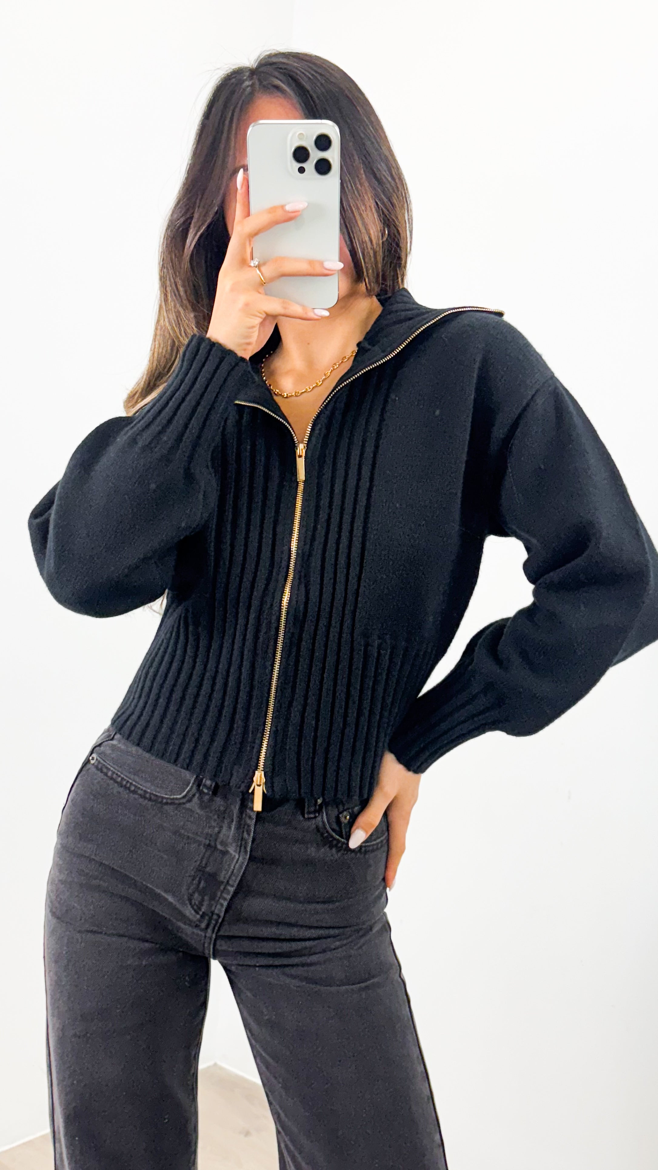 NERO TWO WAY ZIP KNIT - BLACK