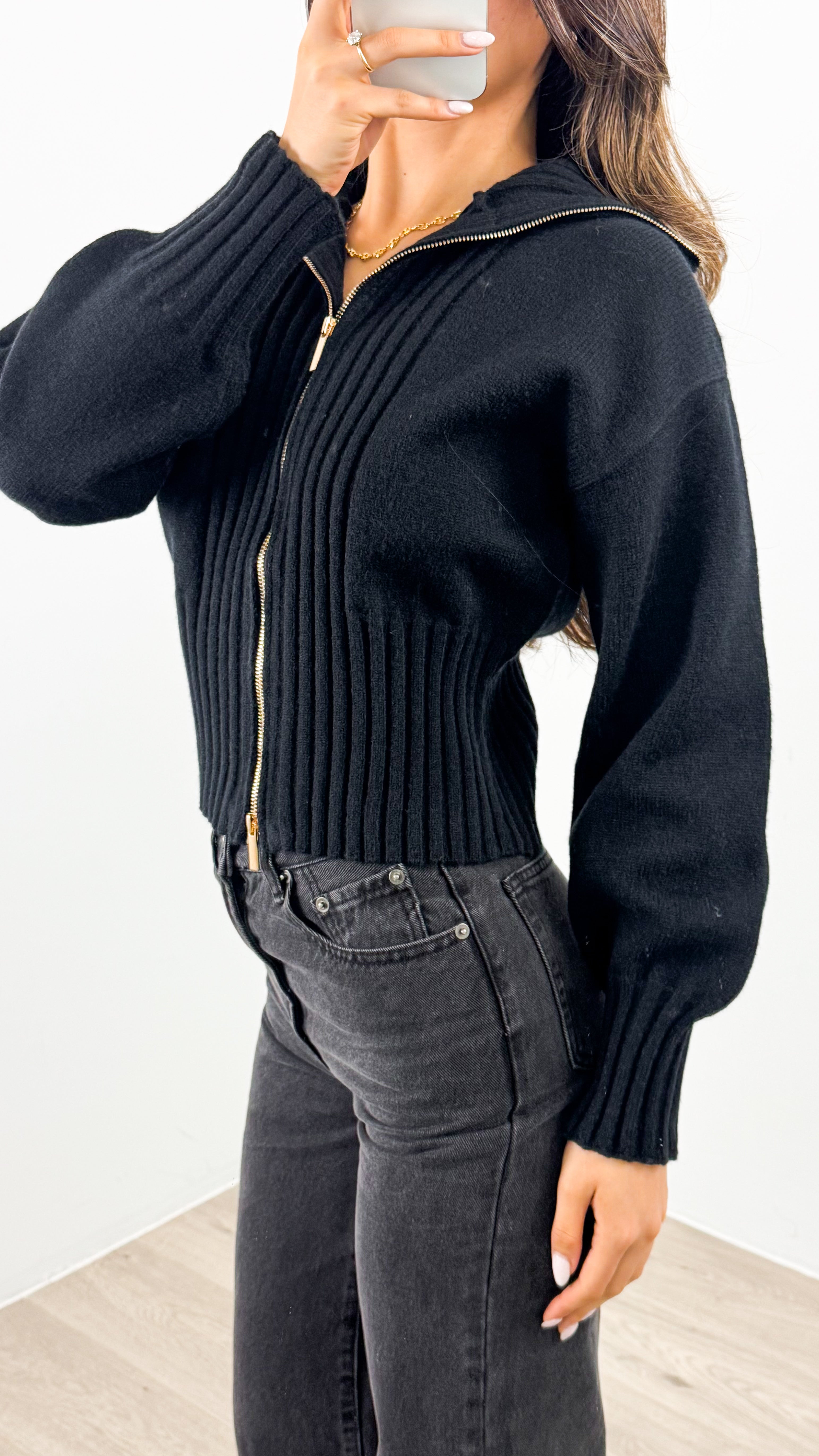 NERO TWO WAY ZIP KNIT - BLACK
