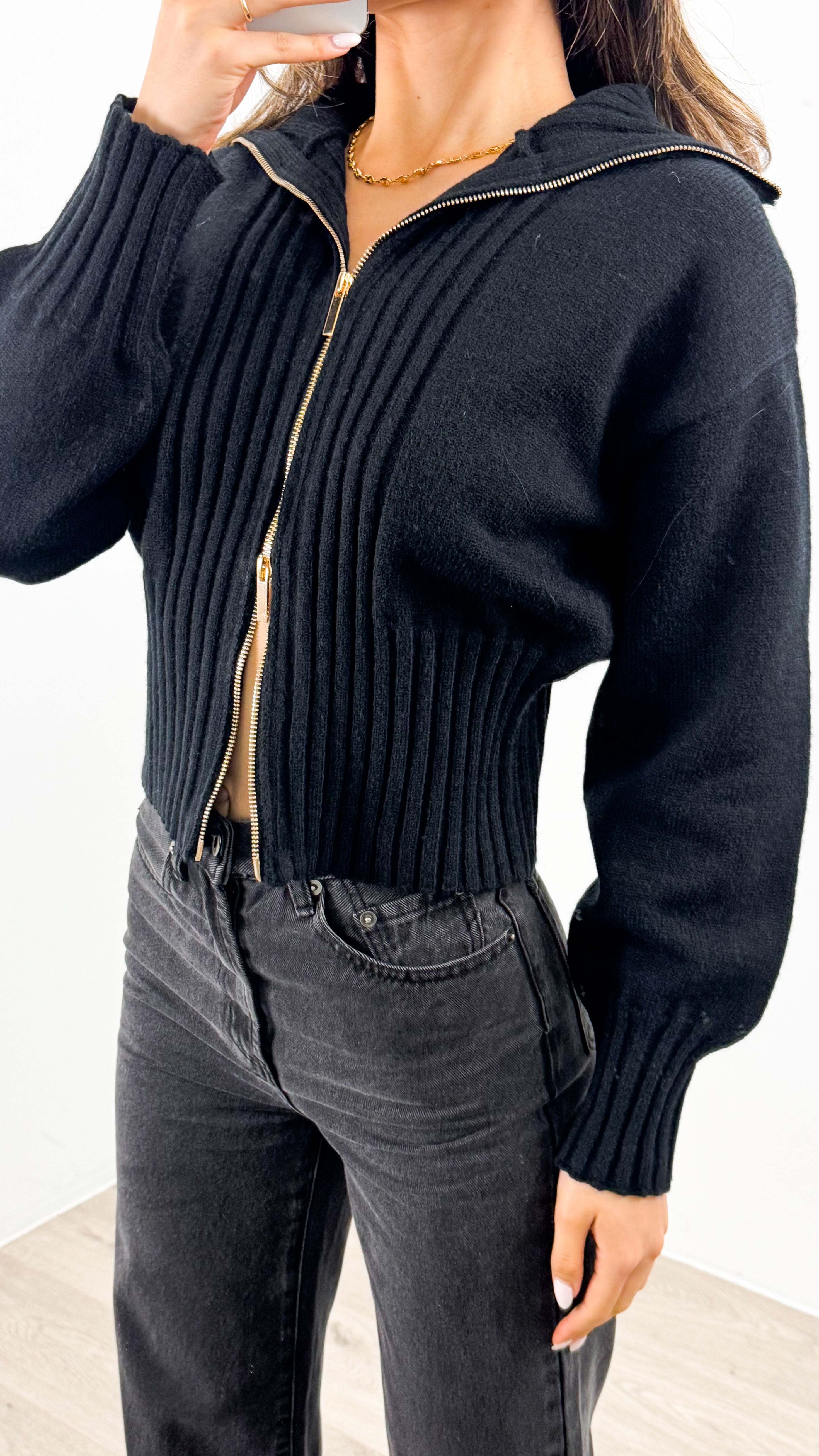 NERO TWO WAY ZIP KNIT - BLACK