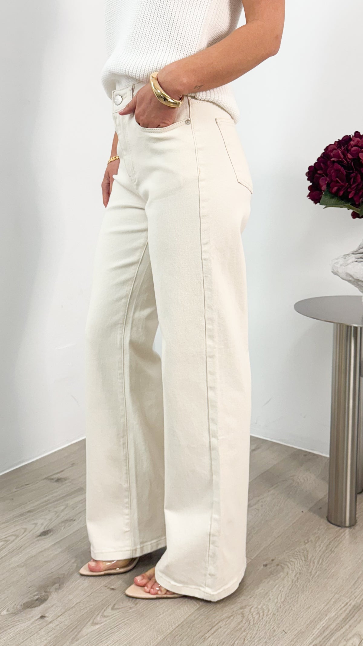 TEXAS STRETCH JEAN - CREAM (size down)
