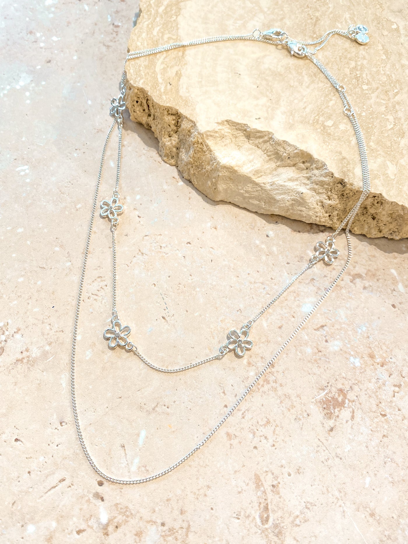 LAYLA NECKLACE - SILVER