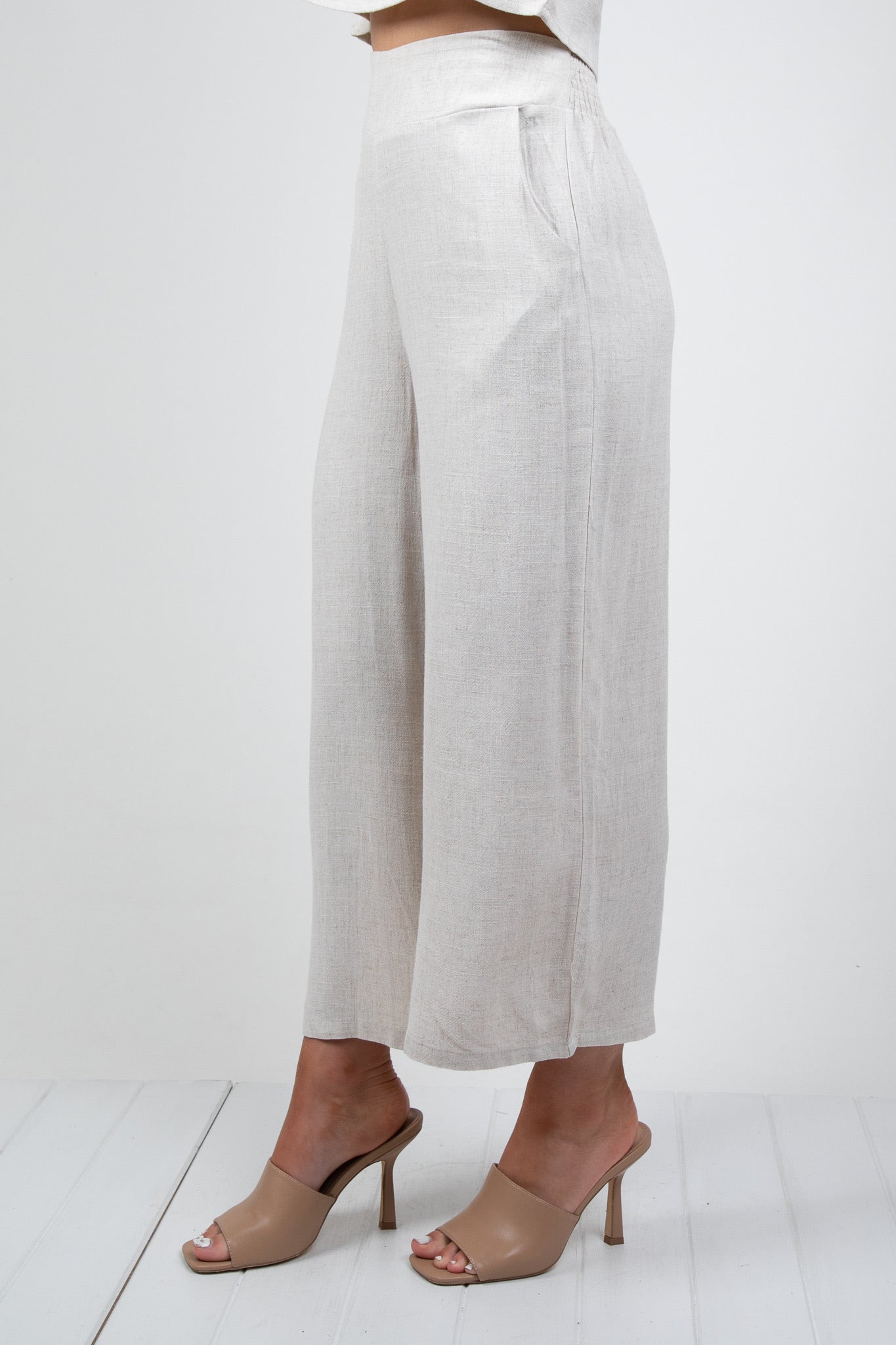 MEMPHIS 7/8 LINEN PANTS - BEIGE