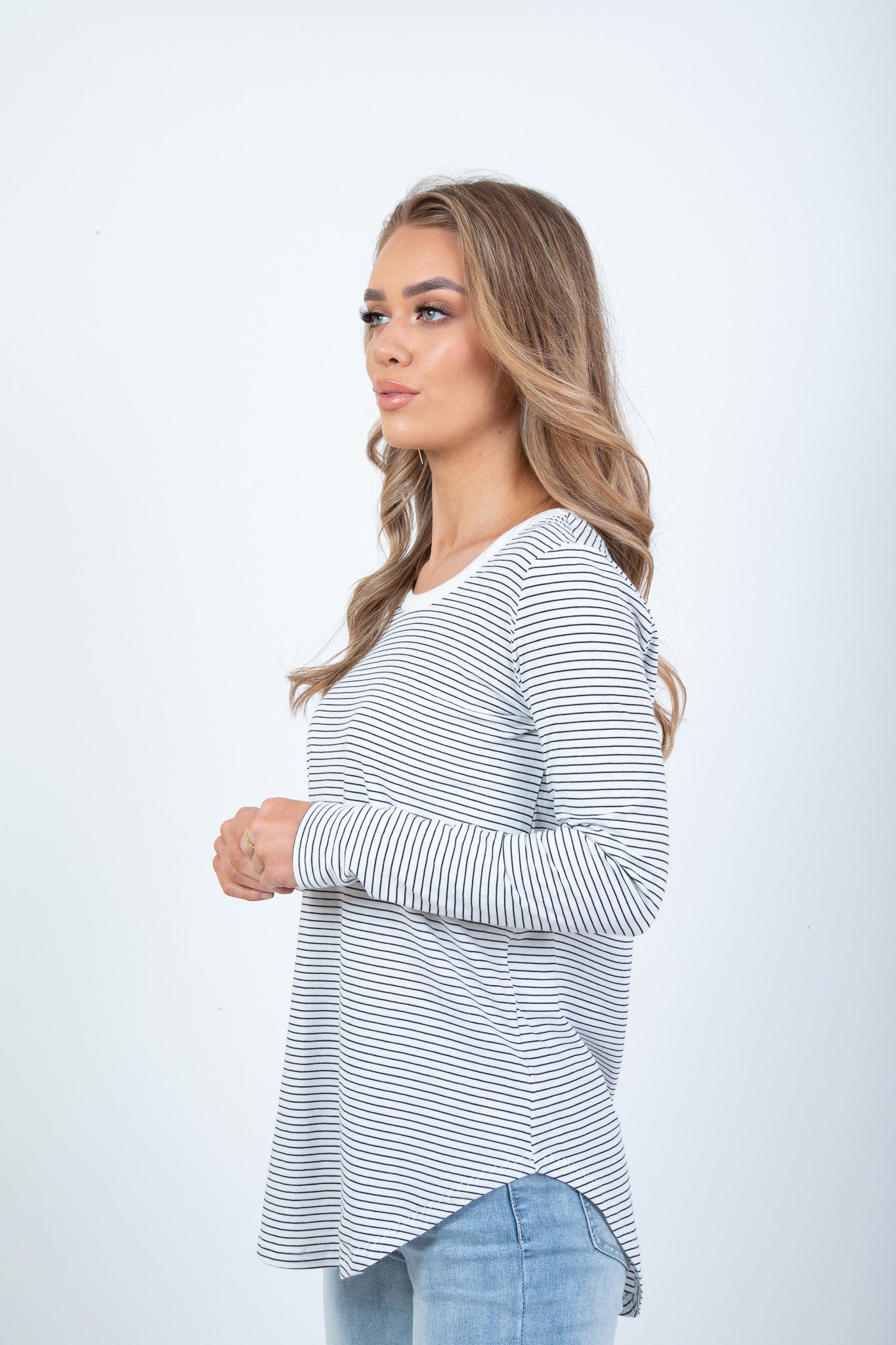 'BETTY BASICS' MEGAN LONG SLEEVE TOP - WHITE/BLACK STRIPE