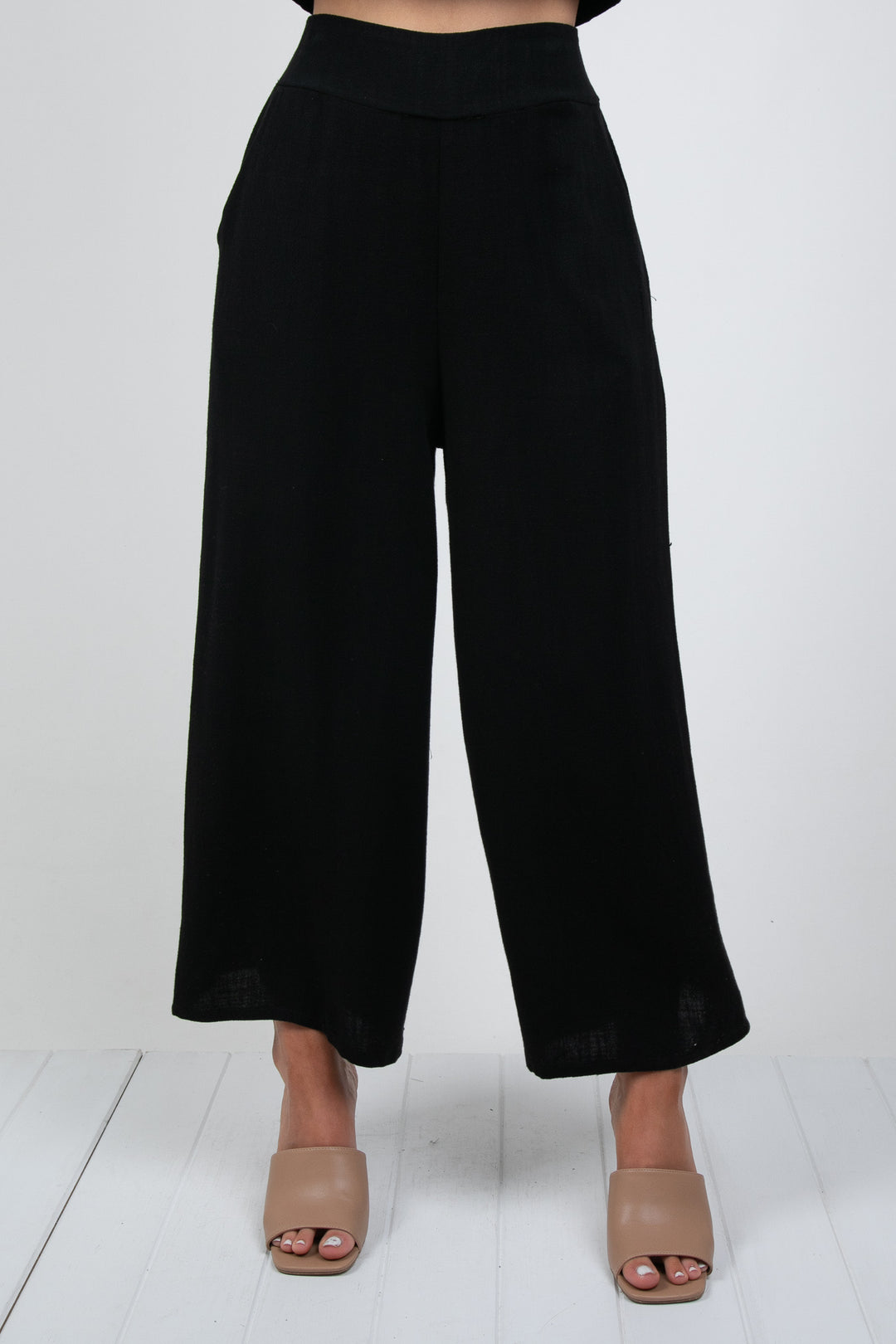 MEMPHIS 7/8 LINEN PANTS - BLACK