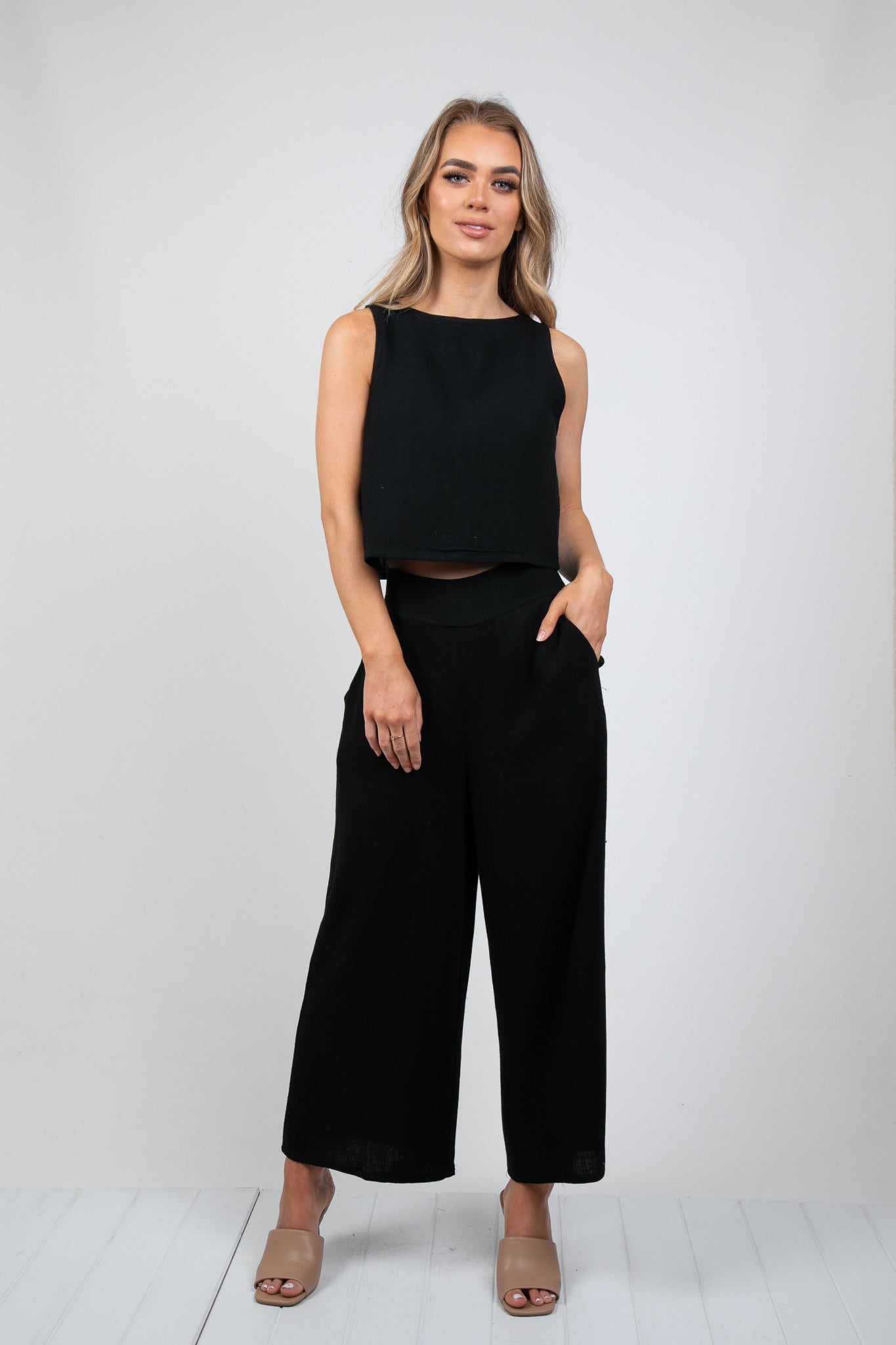 MEMPHIS 7/8 LINEN PANTS - BLACK